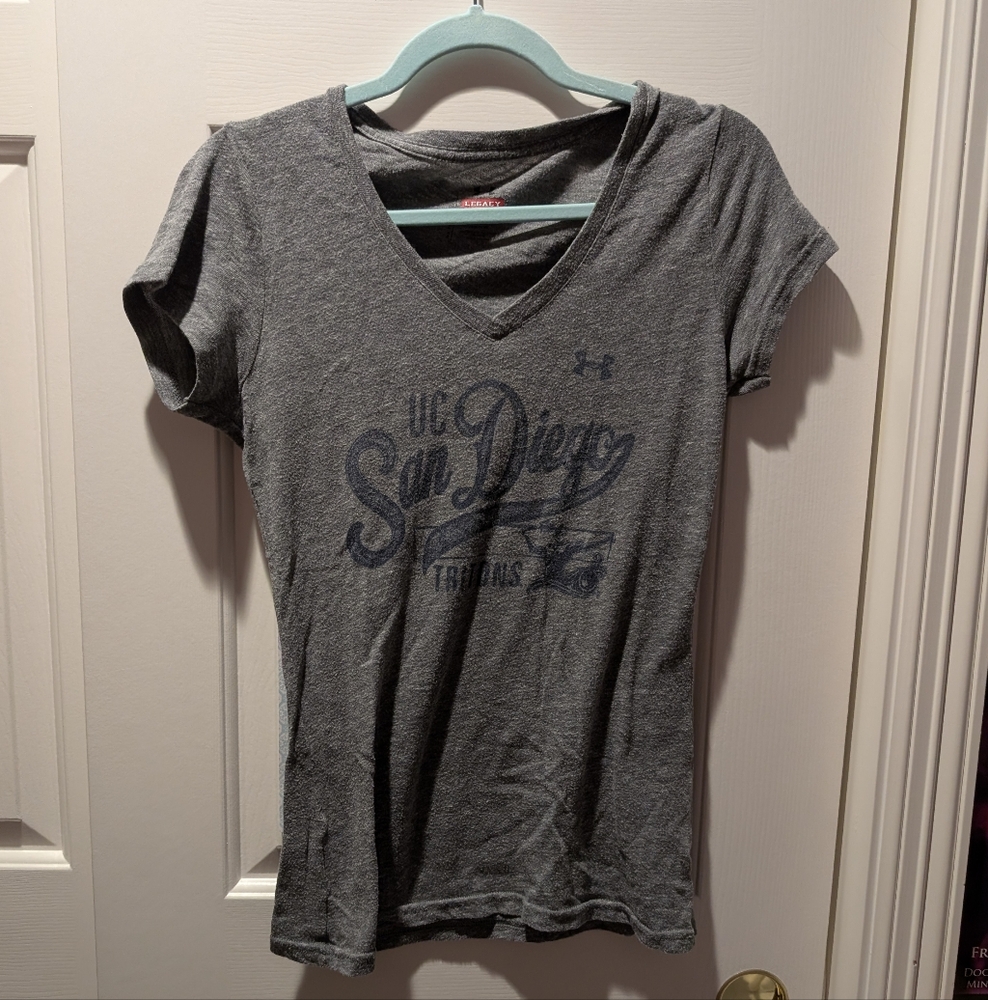Grey UCSD t-shirt